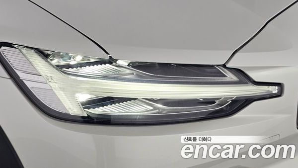 Volvo V60 2024, фото 8