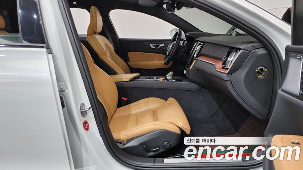 Volvo V60 2024, фото 16