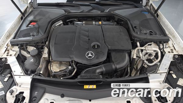Mercedes-Benz E-Class 2021, фото 6