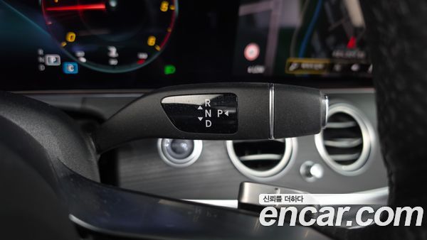 Mercedes-Benz E-Class 2021, фото 12