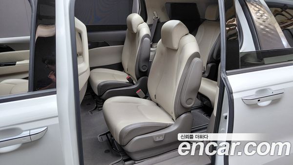Kia Carnival 2023, фото 16
