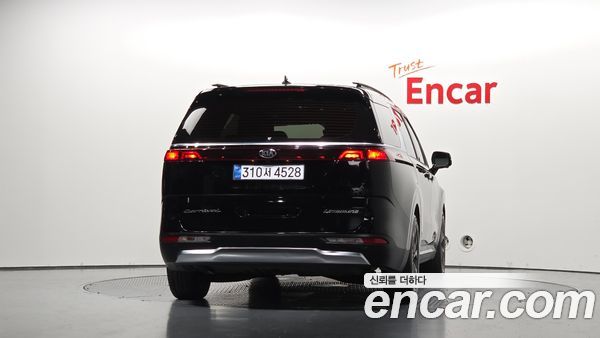 Kia Carnival 2021, фото 3