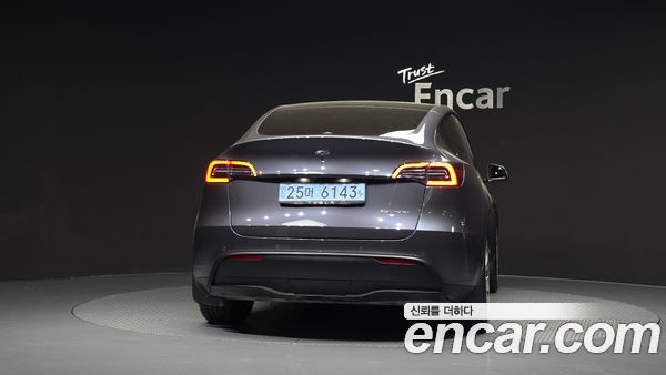 Tesla Model Y 2021, фото 4