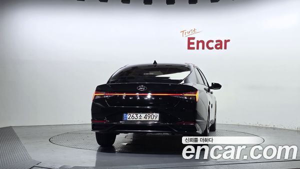 Hyundai Elantra 2021, фото 4