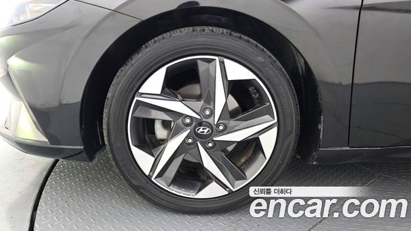 Hyundai Elantra 2021, фото 5