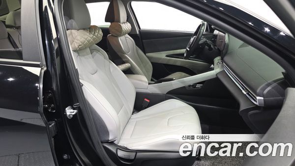 Hyundai Elantra 2021, фото 17