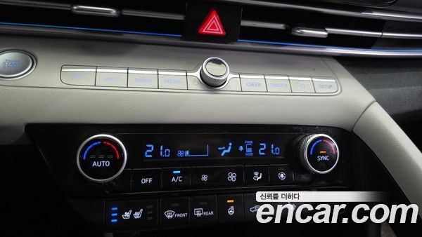 Hyundai Elantra 2021, фото 24