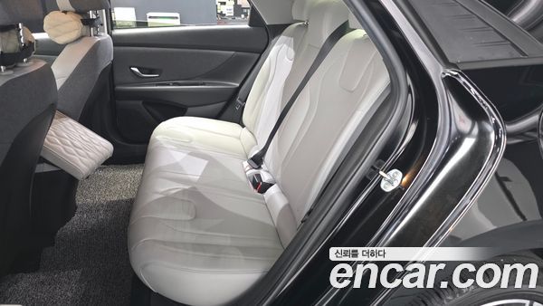 Hyundai Elantra 2021, фото 16