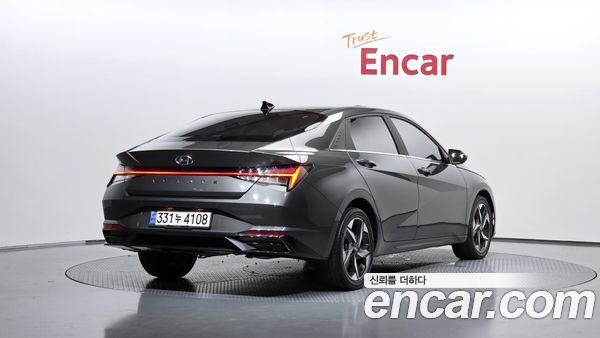 Hyundai Elantra 2022, фото 2