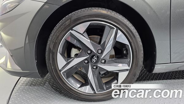 Hyundai Elantra 2022, фото 5