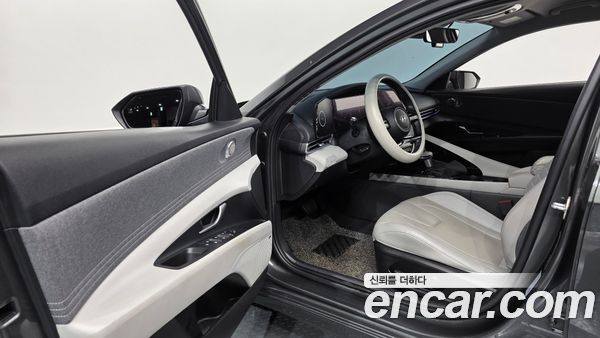 Hyundai Elantra 2022, фото 13