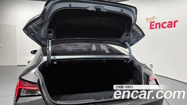 Hyundai Elantra 2022, фото 31