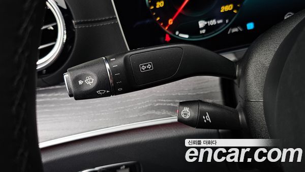 Mercedes-Benz E-Class 2022, фото 28
