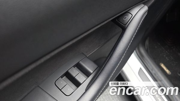 Tesla Model Y 2021, фото 29