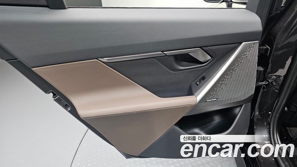BMW 5 Series 2024, фото 14