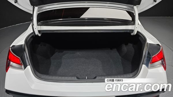 Hyundai Elantra 2024, фото 20