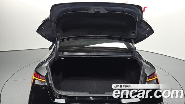 Hyundai Elantra 2024, фото 26