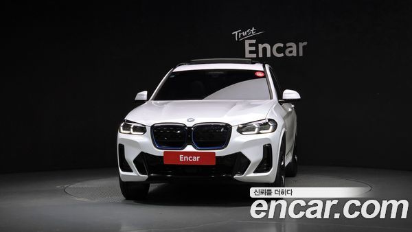BMW iX3 2023, фото 3