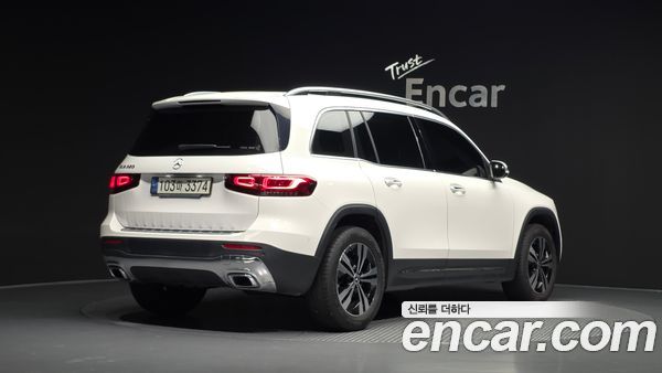 Mercedes-Benz GLB 2021