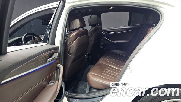 BMW 5 Series 2020, фото 12