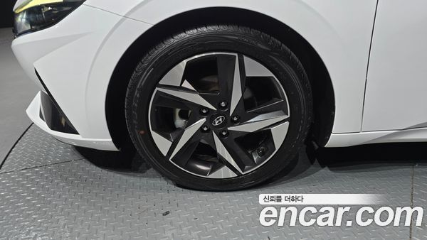Hyundai Elantra 2021, фото 5