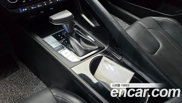 Hyundai Elantra 2021, фото 12