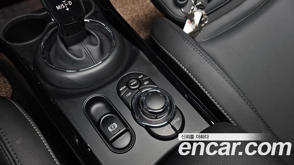 MINI CLUBMAN 2023, фото 25