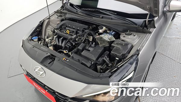 Hyundai Elantra 2021, фото 6
