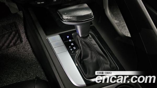 Hyundai Elantra 2021, фото 9