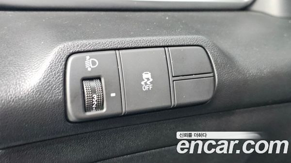 Hyundai Elantra 2025, фото 25