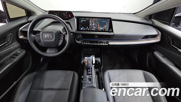 Toyota Prius 2024, фото 10