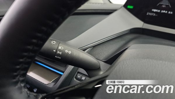 Toyota Prius 2024, фото 32