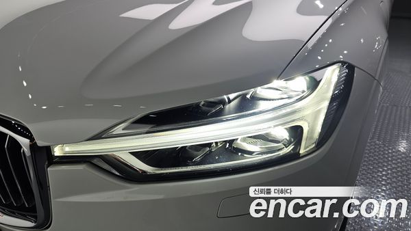 Volvo XC60 2021, фото 7