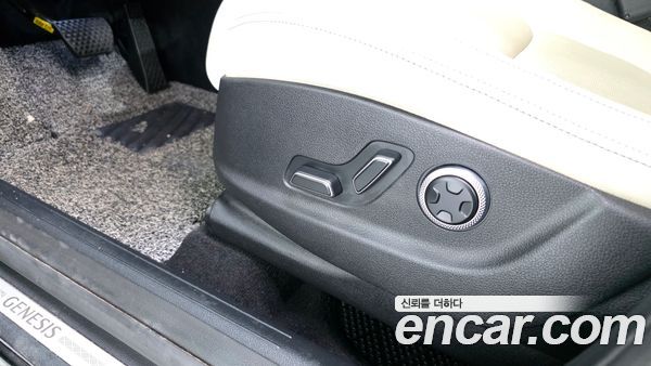 Genesis GV70 2024, фото 31