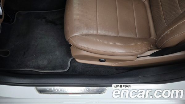 Mercedes-Benz E-Class 2022, фото 31