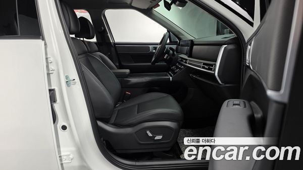 Hyundai Santa Fe 2025, фото 15