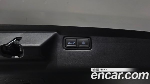 Hyundai Santa Fe 2025, фото 30