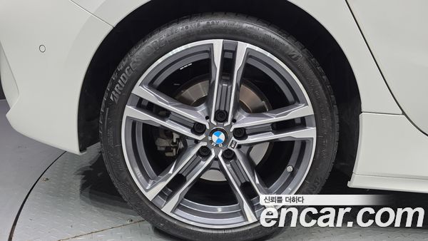 BMW 1 Series 2021, фото 5