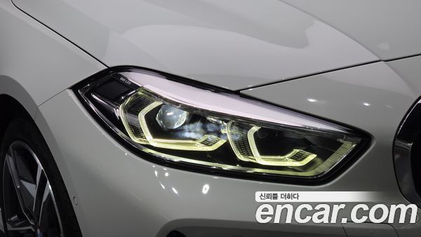 BMW 1 Series 2021, фото 8
