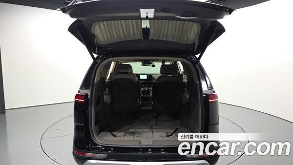 Kia Carnival 2023, фото 25