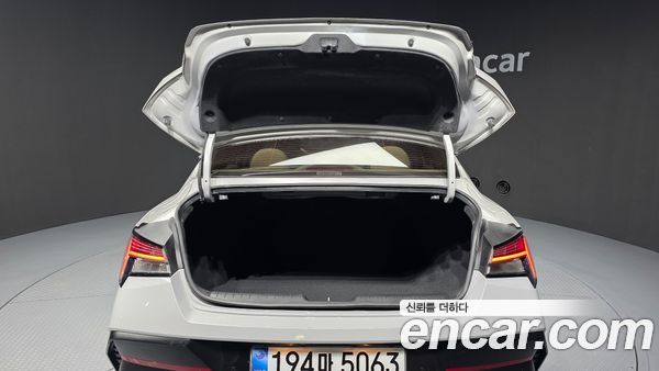 Hyundai Elantra 2025, фото 20