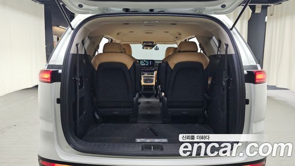 Kia Carnival 2023, фото 31