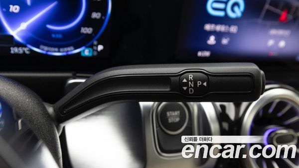 Mercedes-Benz EQB 2026, фото 9