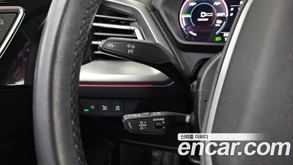 Audi Q4 e-tron 2022, фото 32