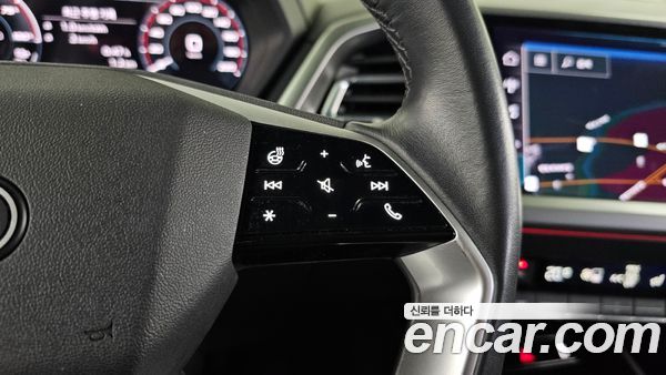 Audi Q4 e-tron 2022, фото 35