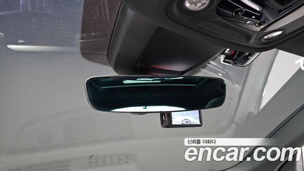 Audi Q8 2020, фото 32