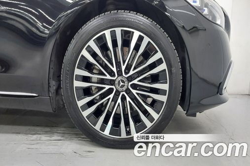 Mercedes-Benz S-Class 2023, фото 5