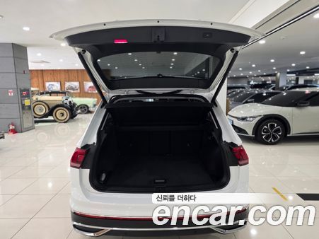 Volkswagen Tiguan 2022, фото 9