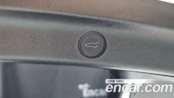 Tesla Model Y 2025, фото 31