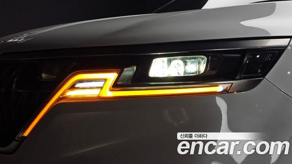 Kia Carnival 2022, фото 7